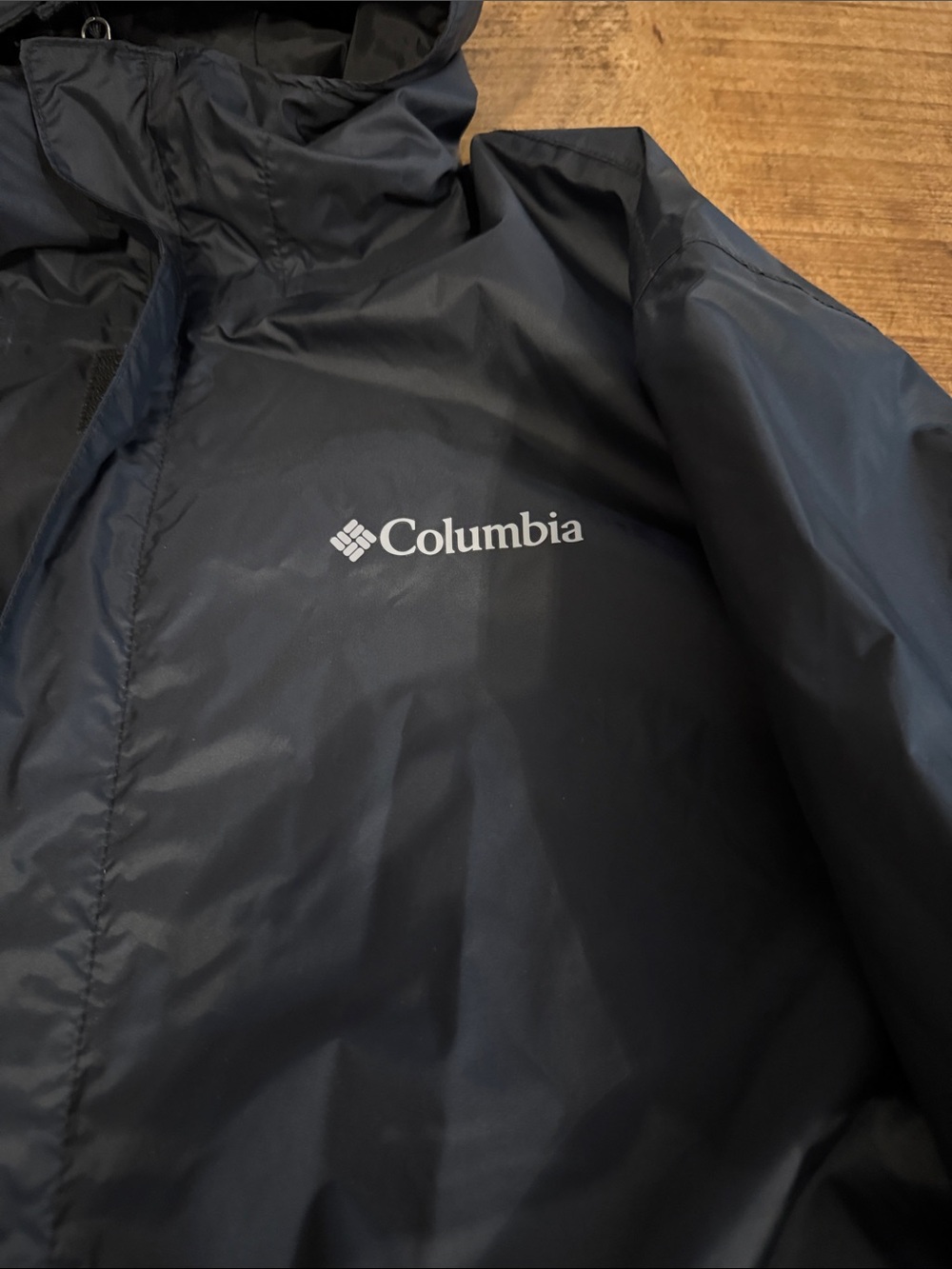 Columbia Men's Omni-Tech Hooded Jacket - Picture 2 of 5